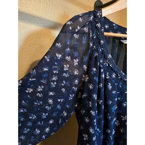 Diane von Furstenberg women's size small 100% silk floral blouse - Picture 5 of 8